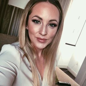 Meet your Posher, Alexandra